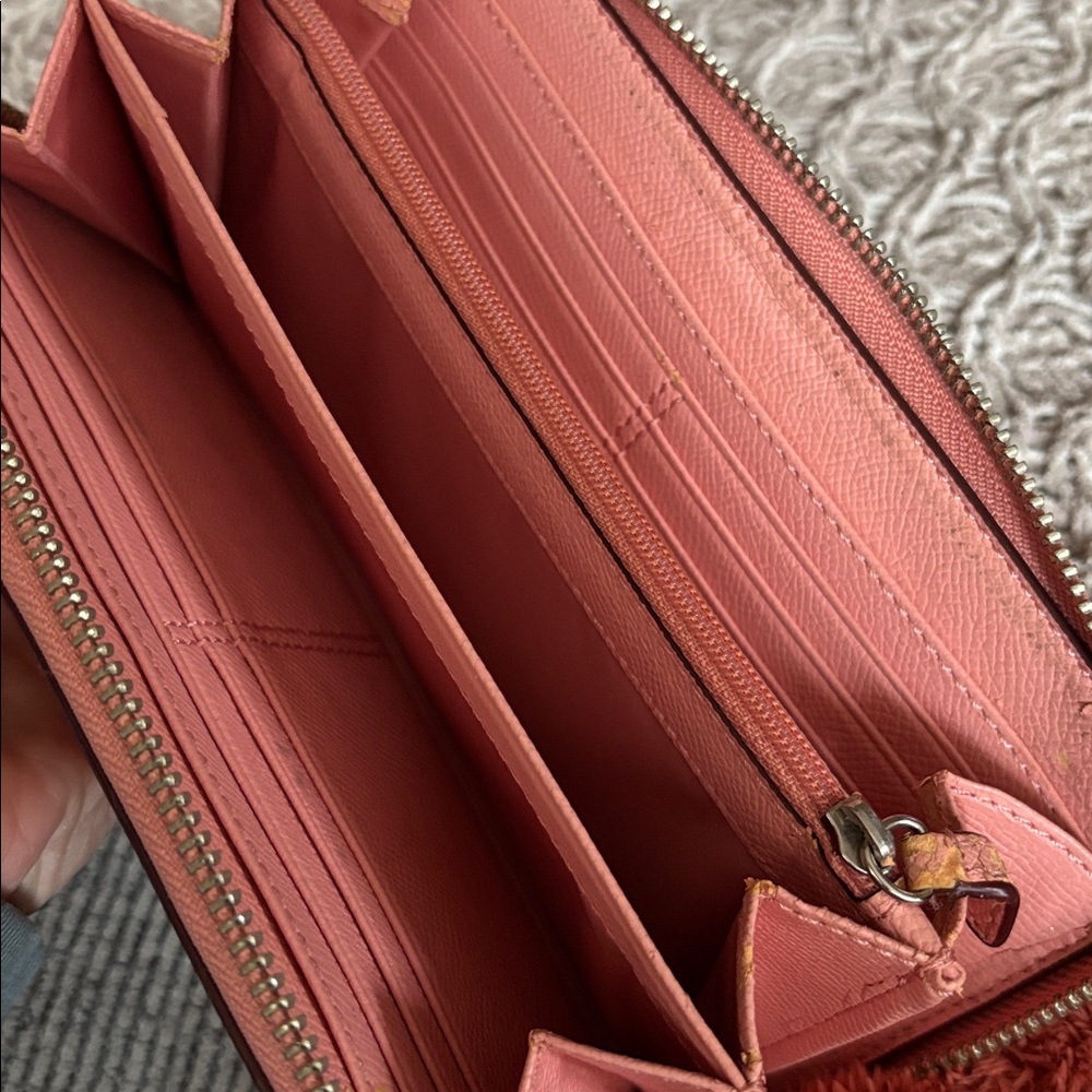 ๐3/$20 Coach long leather zip around wallet - Picture 7 of 17